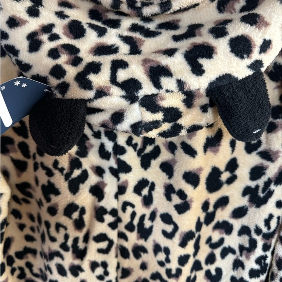 1 piece fuzzy pajamas - Picture 4 of 5